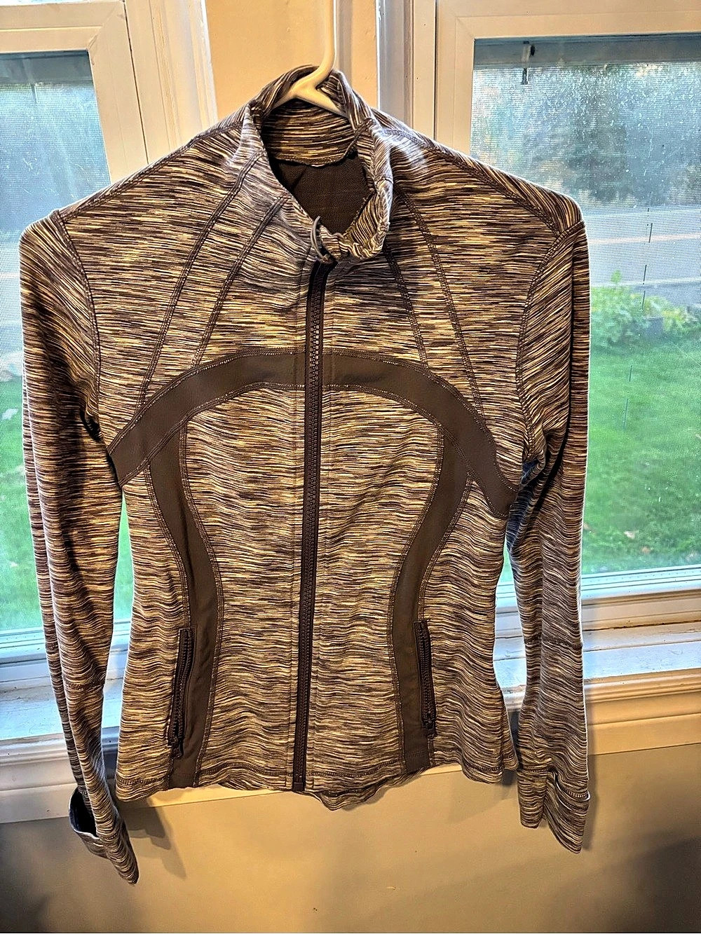 Lululemon Define Jacket Women's Athletic Zip Jacket Brown & White